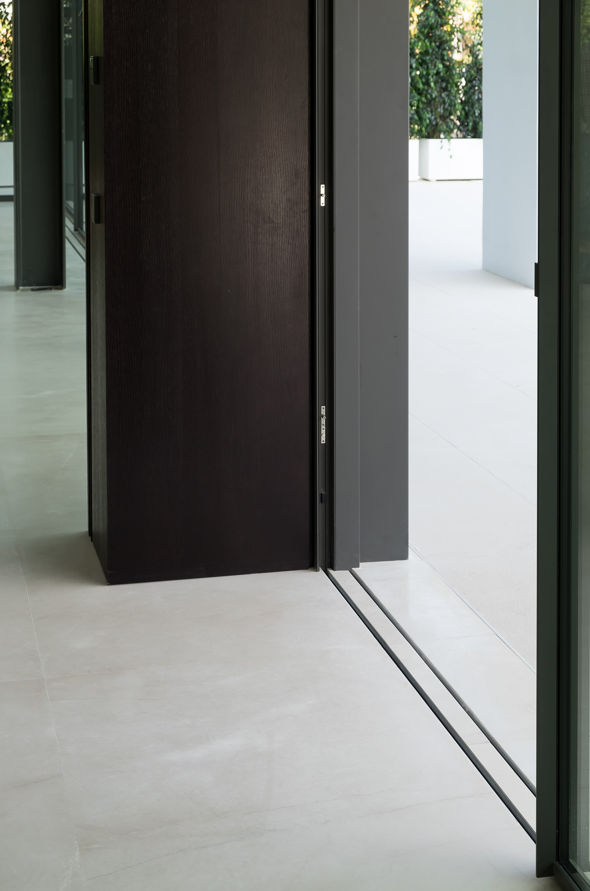 Fluid X Sliding Door Hidden Rail